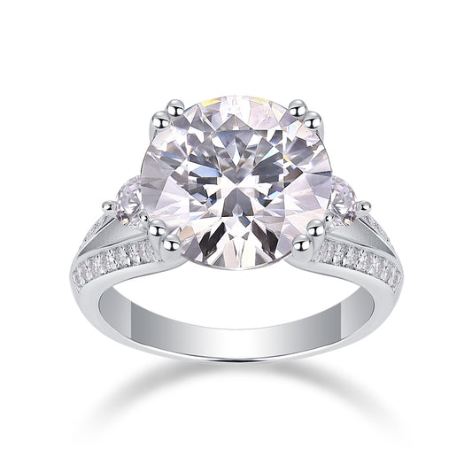 Elegant Radiance 5-Carat Moissanite Cocktail Ring