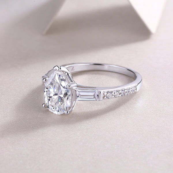 Aurora oval halo moissanite engagement ring in 925 sterling silver